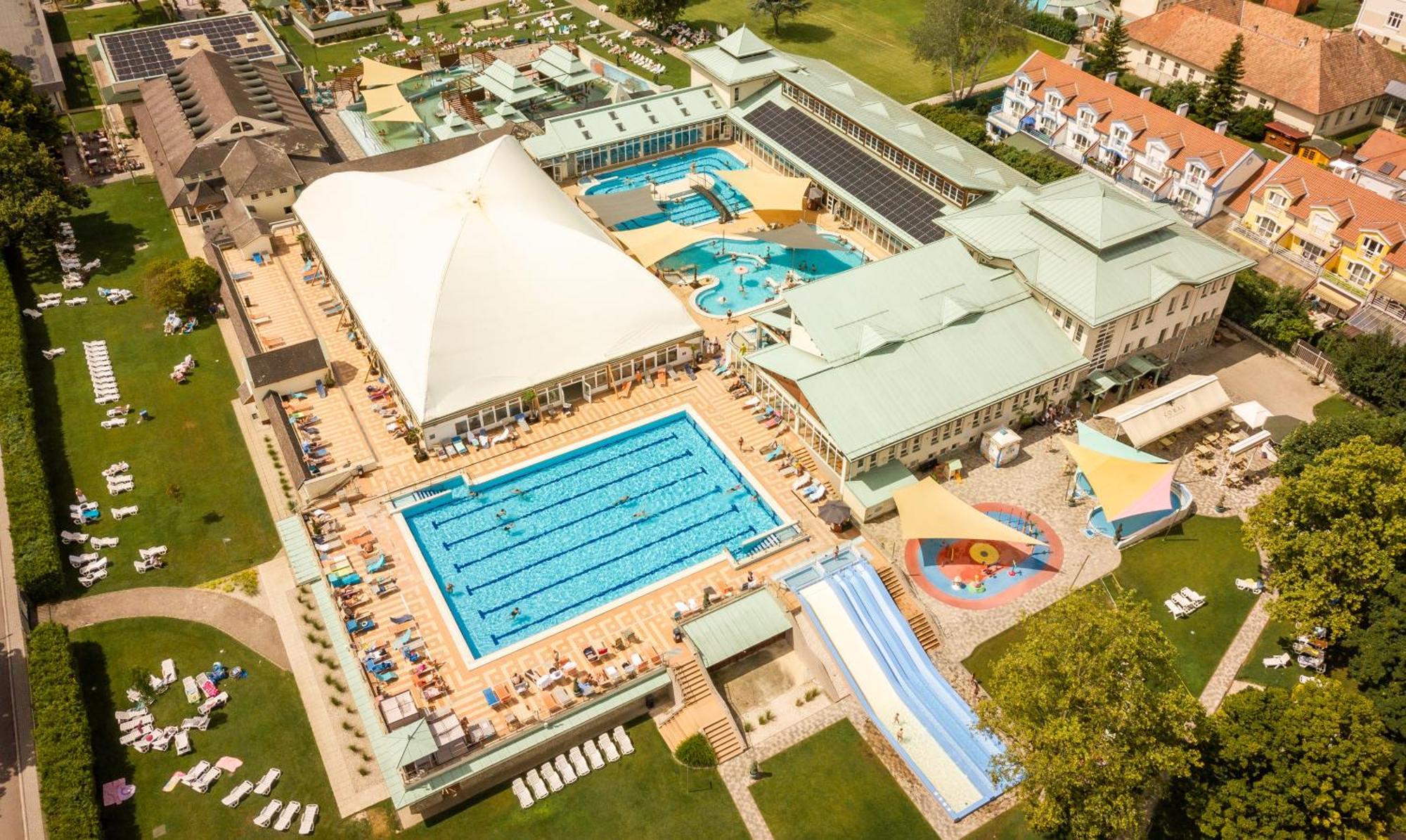 Aqua Hotel Termal Мошонмадьяровар Экстерьер фото