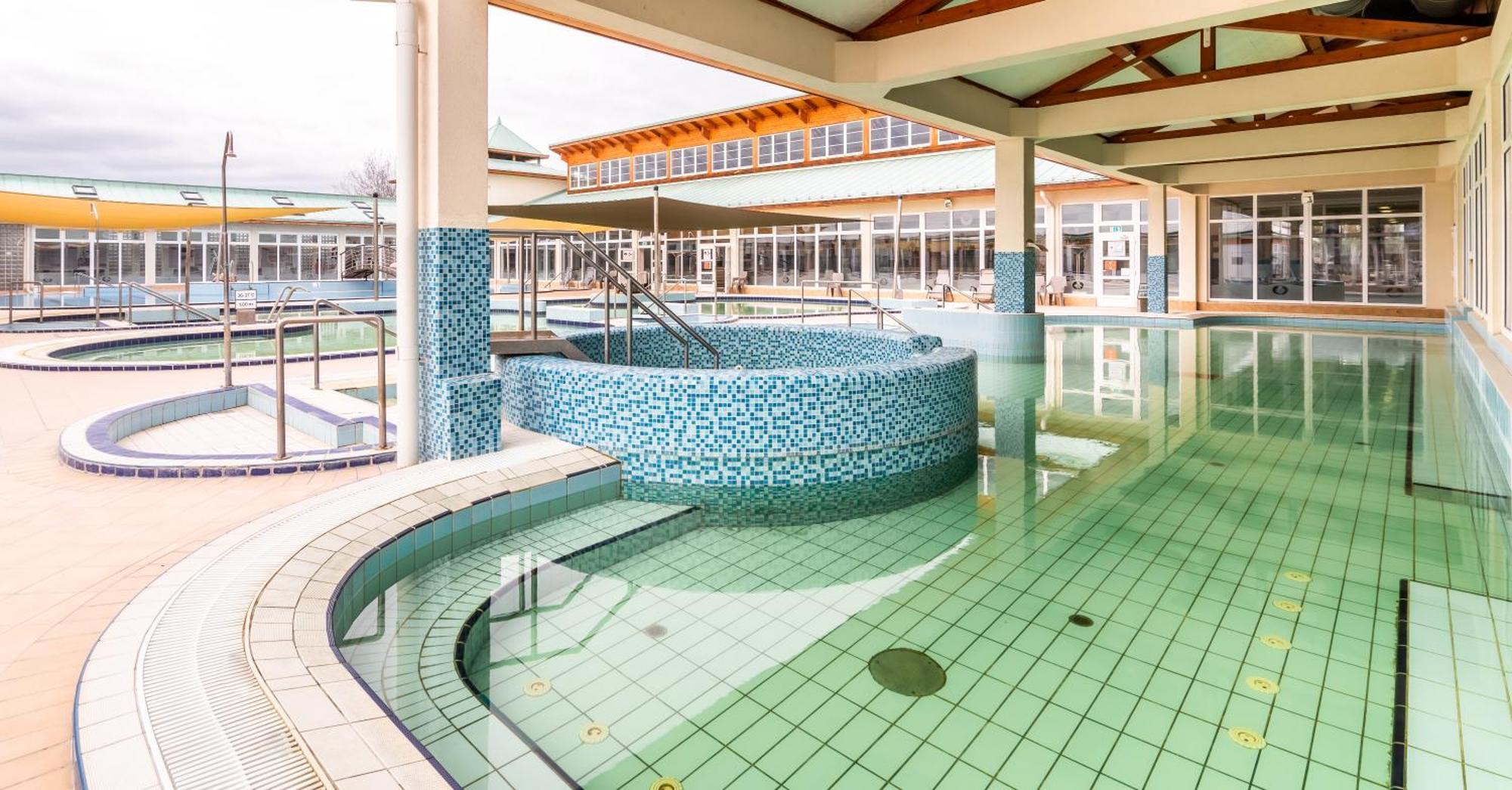 Aqua Hotel Termal Мошонмадьяровар Экстерьер фото